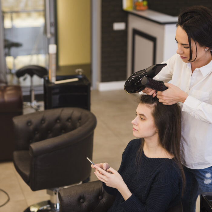 How to Make a Hair Appointment for the Perfect Salon Experience