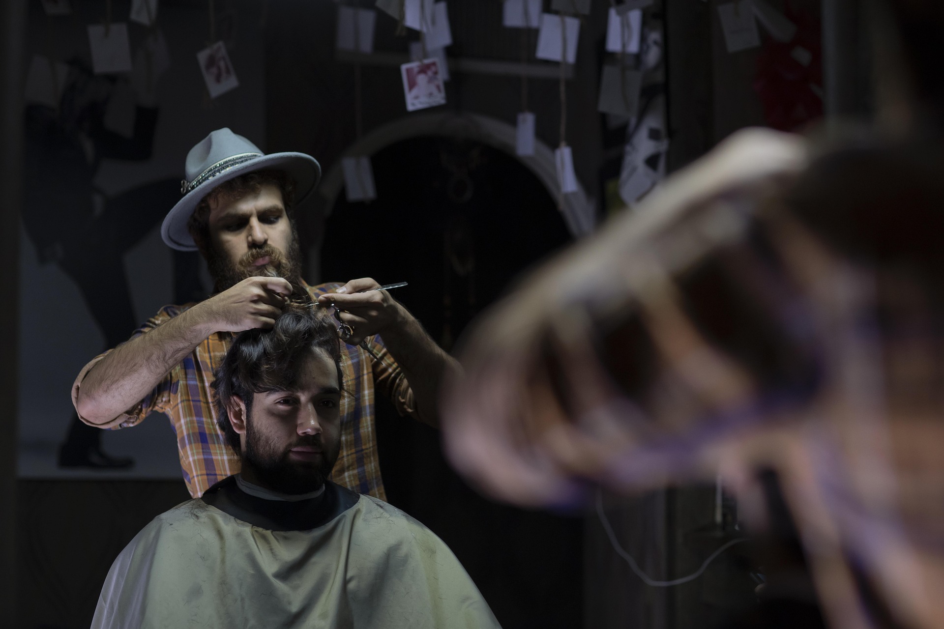 How to Choose the Perfect Barber Space for Rent in Your City